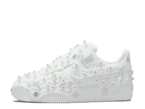 x Swarovski Air Force 1 Low LXX WMNS Triple White (2021)