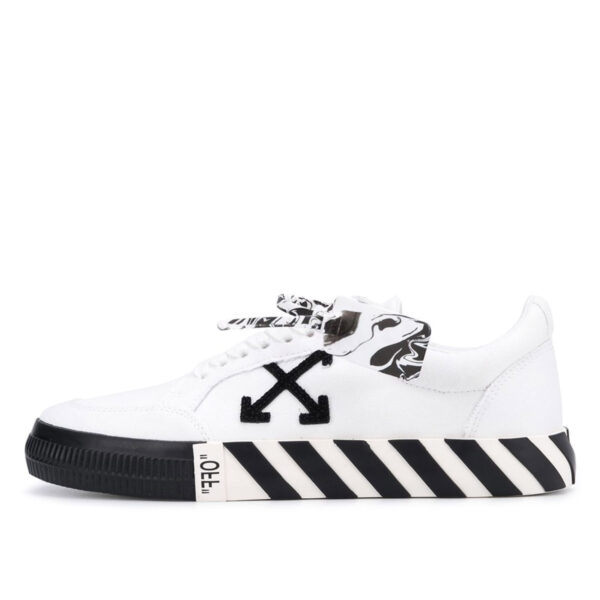 Vulc Low Top Sneaker White Black (2020)