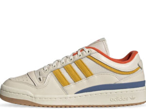 x Wood Wood Forum Low Mustard Yellow (2022)
