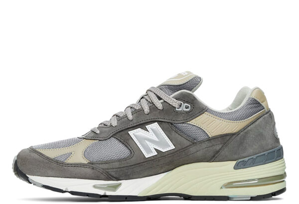 991 Made in UK Grey Off White (2022)