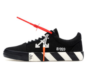 Vulc Low Black (2018)