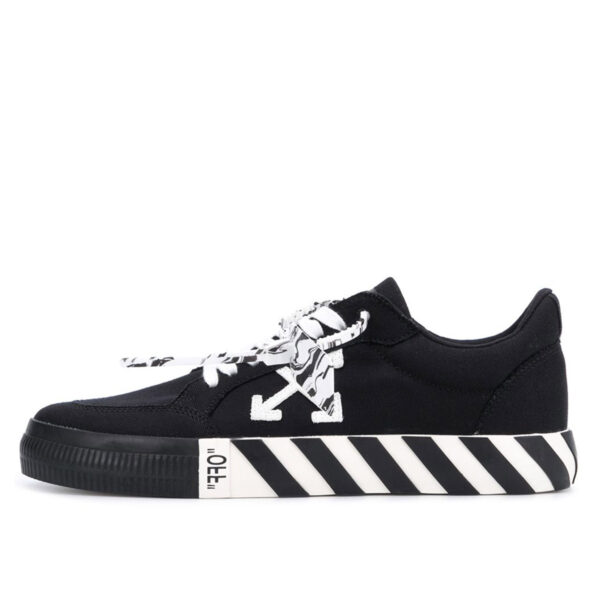 Vulc Low Top Sneaker Black White (2020)