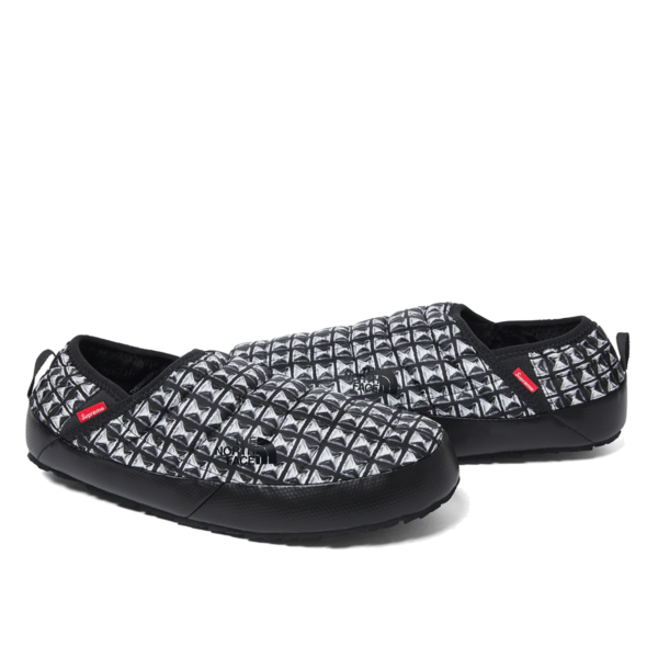x The North Face Studded Traction Mule Black (SS21)