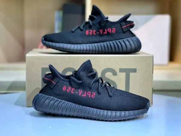 Yeezy 350v2 Bred