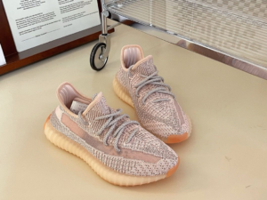 Yeezy 350v2 Synth